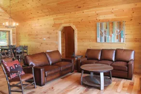 Brookes Place Great Smoky Mtns 2 King beds Hot tub - Image 4