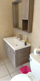 Cozy apt w/ jacuzzi near airport with solar panels - Image 4
