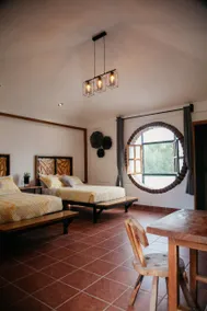 Cabin 2 - 3 with garden and free parking - Image 2