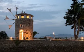 Milos Maison - Image 4