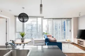 GORGEOUs Best Location, POOL and stunning views - Image 2