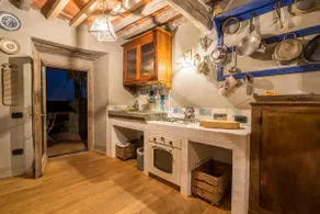 Adorable house with nice view next to Tuscan villa - Image 5