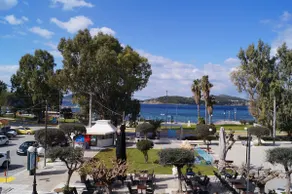 Sea Side Apartment - Image 2