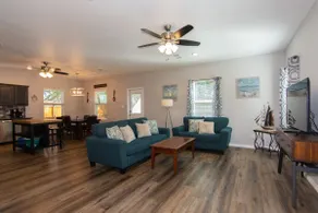 Lake Ridge Oasis - Image 3