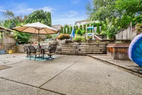 Stunning Executive Home. Mountain Views & luxury - Image 3