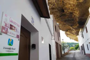 Casa entre Rocas Setenil - Image 5