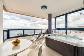Pier31.Third Floor.Terrace & Sea View´s Apartment - Image 4