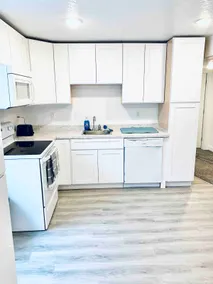 Adorable and cozy 2 bedroom basement unit - Image 4