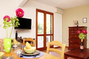 Cozy 2BD with view,parking&wifi #2 - Image 4