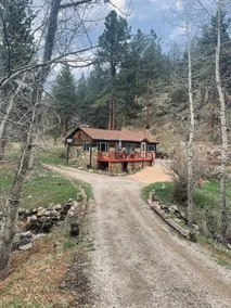 Cozy Cabin. Hot Tub. Fire Pit. Sleeps 8. - Image 2