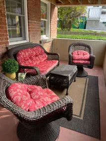 Private Apt 2 Blocks MainSt/Roundhouse/MT/Maribeau - Image 3