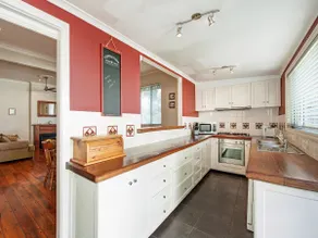 Stallard Cottage - Lovely Family / Group Accom - Image 4