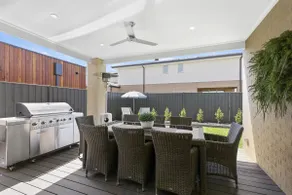Hampton's Getaway in Torquay - Image 2