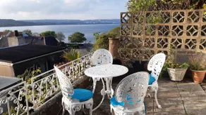 Extended Fishermans cottage with stunning sea views - Image 3