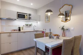 Rosebury's Cottage / Balneotherapy / Terrace - Image 4