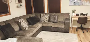 Remodeled, Pretty & Comfortable House - Image 2