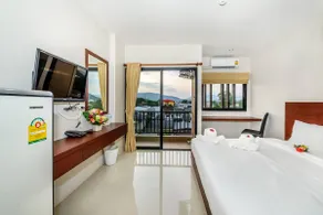 The Topaz Residence Room 3 - Image 4