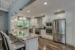-Sprawling 5bd/3ba Pool Spa Chef Kitchen Dntn Melb - Image 2