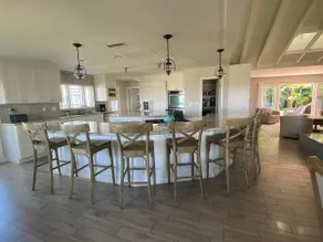 Dolphin Watch Beach House - Image 4