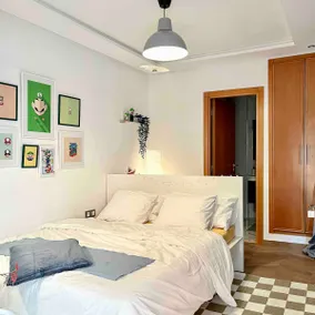 Super Luigi | Central Location | No Airbnb fees - Image 2