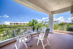 Luxury Villa Evans 4BR Sleeps 8 Near Beach - Image 3