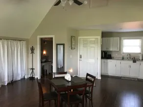 Quiet Country Loft - Image 4