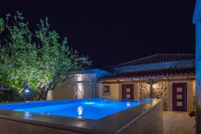 PRIVATE Sapphiros Villa - Image 2