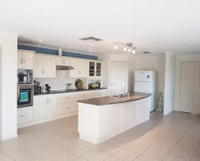Stunning pet friendly Carrickalinga beach home - Image 3