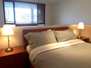 Central Loft Apartment Free Parking - Image 3