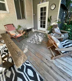 4-bedroom Mid-Century downtown bungalow - Image 5