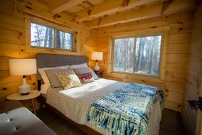 Towhee cabin at Driftless Creek - Image 2