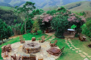 Mountain hideaway with spectacular views - Image 3