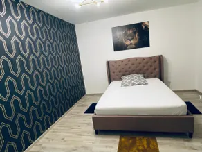 Large ground floor apartment with terrace (3 bedrooms) - Image 5