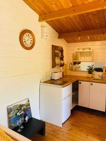 Little Nook in the Paddock-small wooden house for2 - Image 4