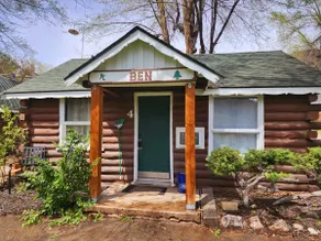 Cabin 04 Pet friendly *Updated* Studio+ kitchen - Image 2