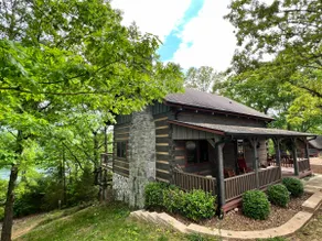 *LAKE VIEW- Cozy Log Cabin close to everything - Image 4