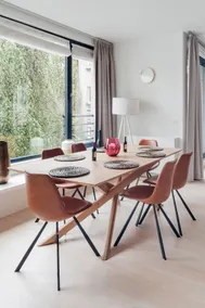 Modern Apartment • 2 Bedrooms • Louise District - Image 5
