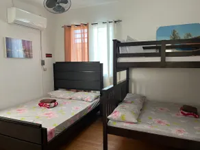 Searenity Chill Homestay @ Pueblo de Laiya - Image 4