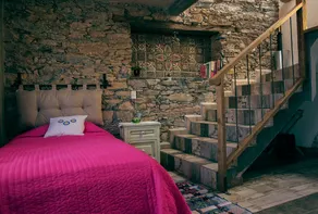 A Country Apartment with WiFi, Terrace, and Parking - Image 5