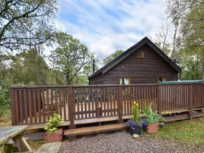 Rowan Log Cabin - Image 2