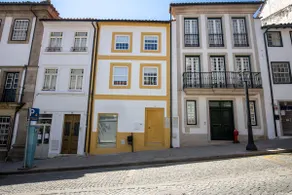 Secret Garden - Entire House with 4 Suites in Bragança Historic Centre - Image 3