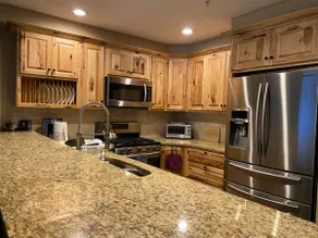 Near Hunter and Windham, shuttle, 4 BR 3.5 ba - Image 5