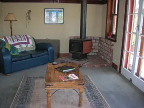 Secluded and Self-contained retro farmhouse. - Image 5
