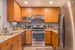 Stunning 2BD/1BA in Downtown Alhambra Main St! - Image 3