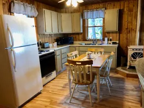 Sunset Lodge on Pickerel Lake - Image 5