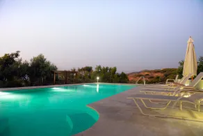 Stylish villa, private heated pool, large garden, sea view, en-suite bathrooms, - Image 3