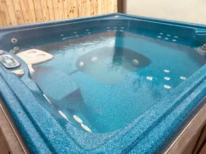 Halfmoon HOT TUB Retreat - Image 2