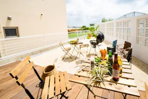 BBQ in the garden/2 minutes from the highway/Free parking for up to 3 cars/Wifi available - Image 2