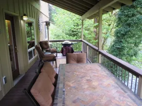 McKenzie Riverfront-w Hottub woodstove+wood - Image 4