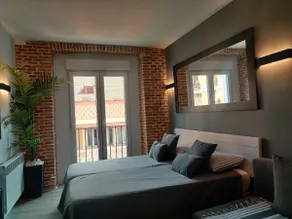 Top Location-Bright -WiFi-A/C - Image 2